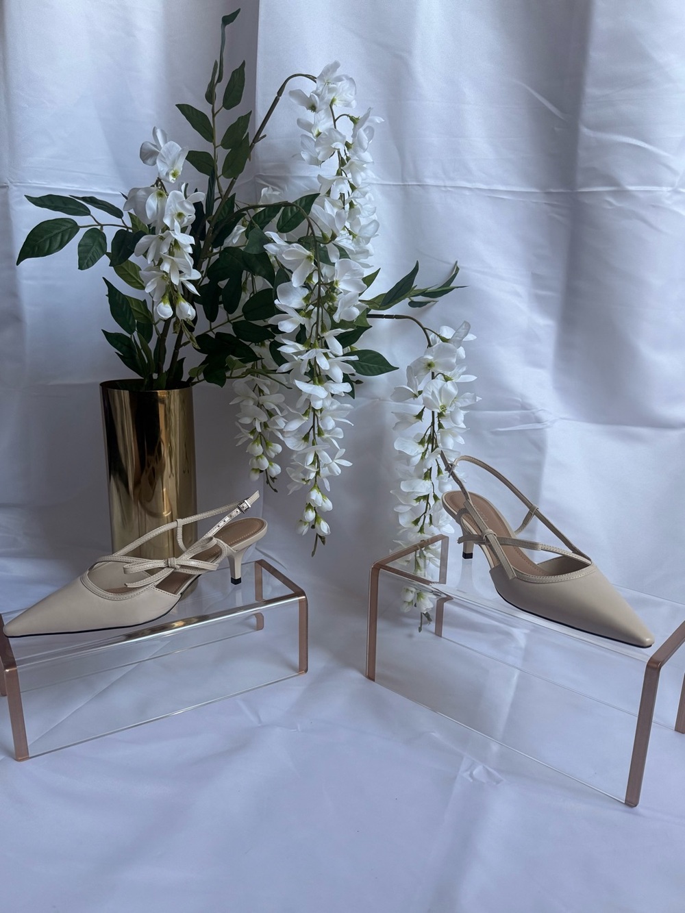 New Arezzo Nude Bow Pointed-Toe Slingback Pumps Size 6.5